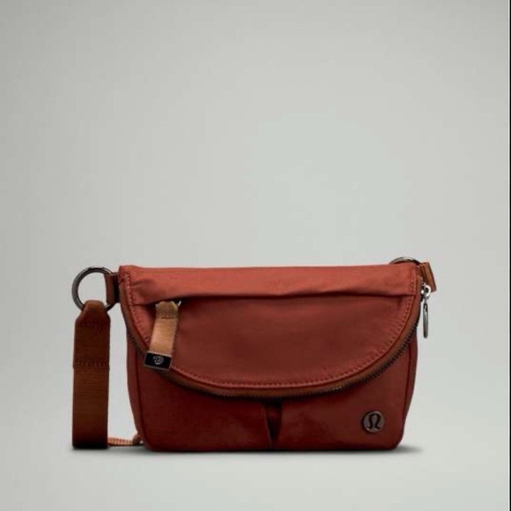 lululemon athletica Crossbody Bag in Rust Red